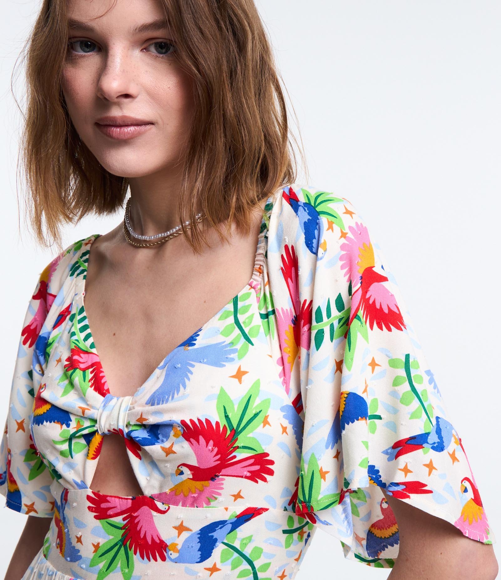 Vestido New Midi em Viscose com Recorte no Busto e Estampa Paisagens Bege 4