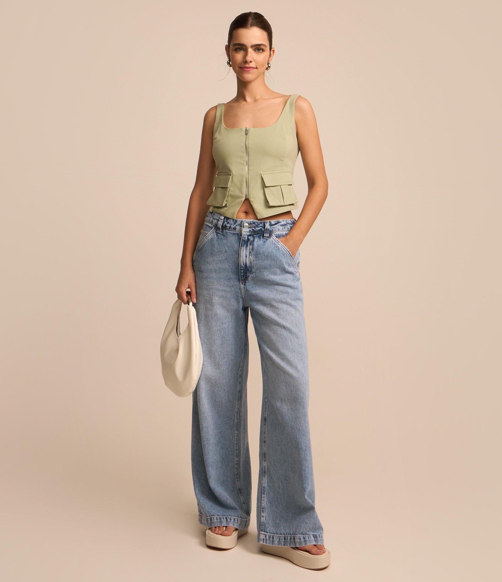 Blusa Sem Manga em Bengaline com Bolso Cargo Verde 2