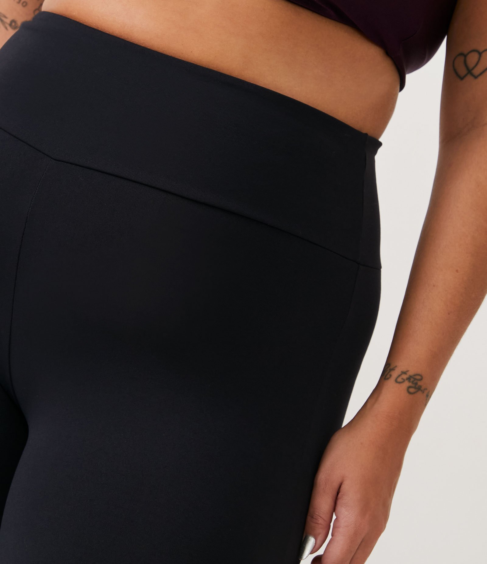 Calça Bailarina Esportiva Curve & Plus Size Preto 4