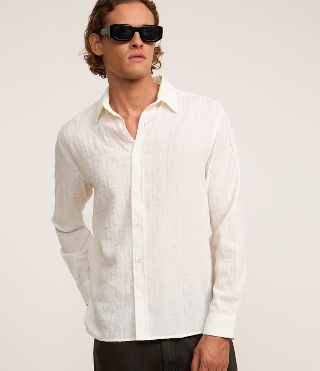 Camisa com Manga Longa e Textura em Alto Relevo