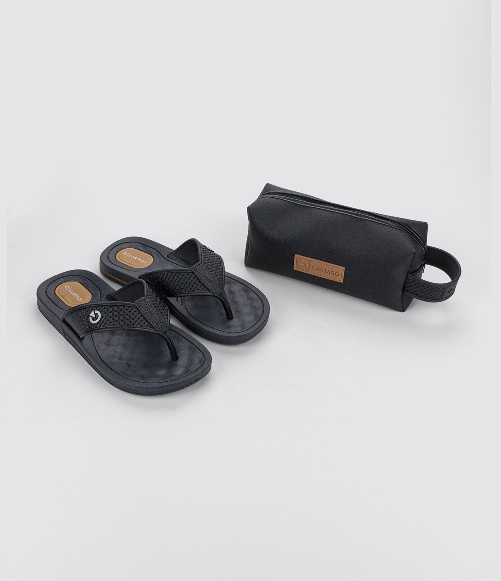Chinelo Tiras Largas com Sola Texturizada e Brinde Cartago Preto 1