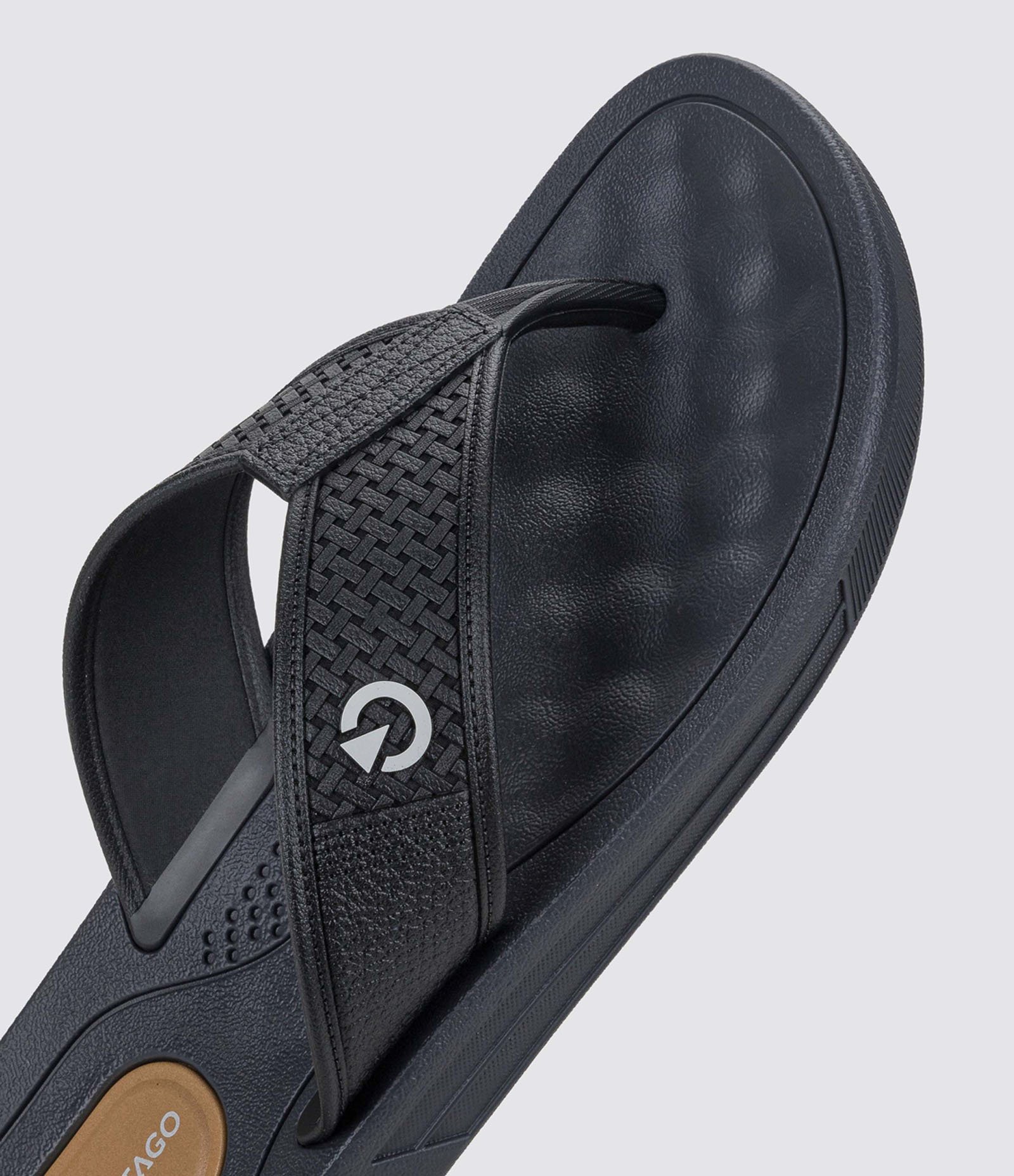 Chinelo Tiras Largas com Sola Texturizada e Brinde Cartago Preto 4