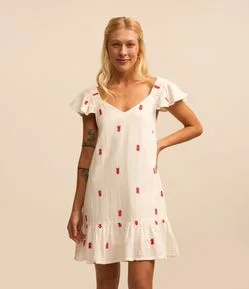 Vestido com Babadinho e Bordadinho Abacaxi