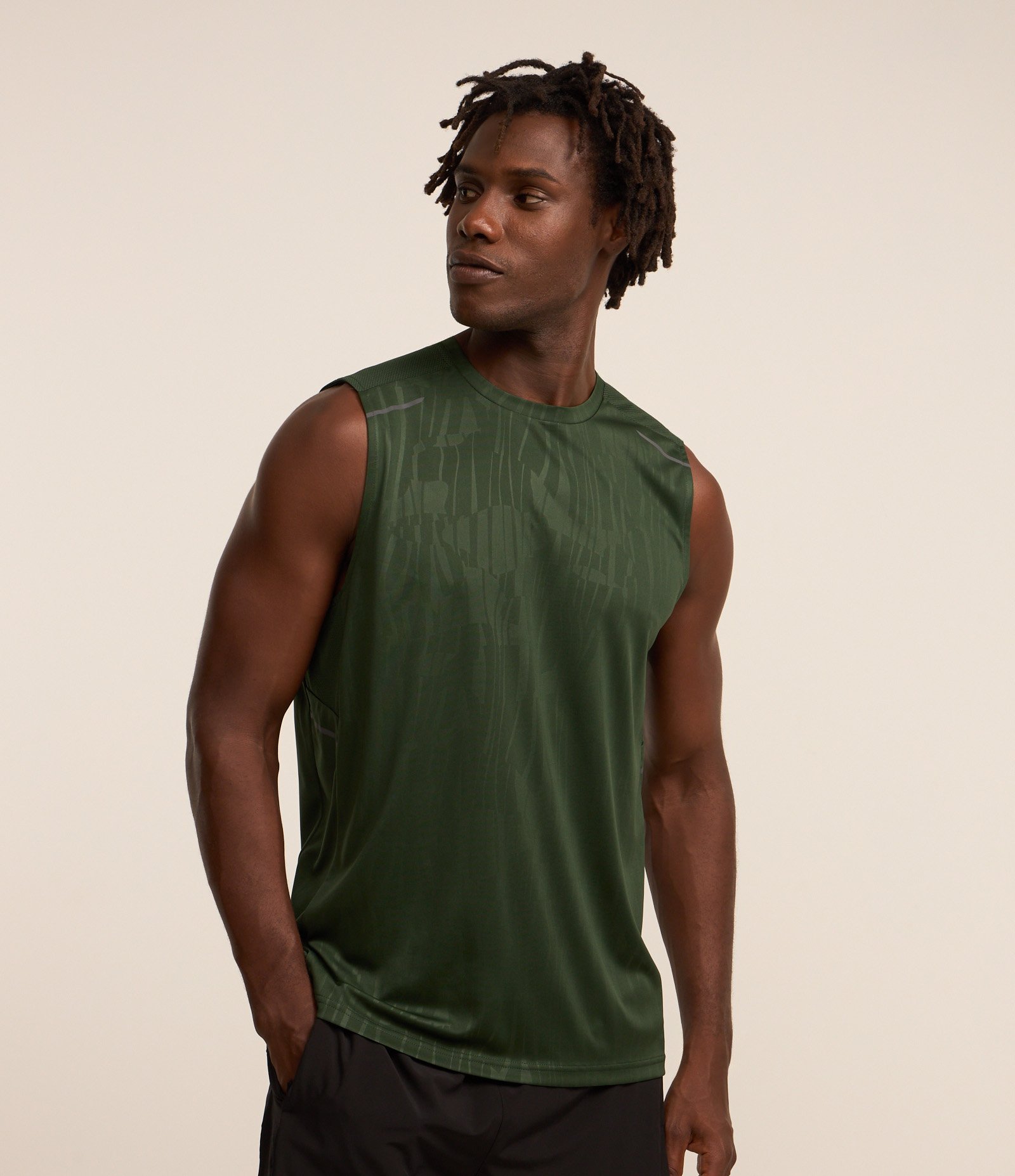 Regata Esportiva com Tecnologia Dry e Estampa Heat Print Verde 1