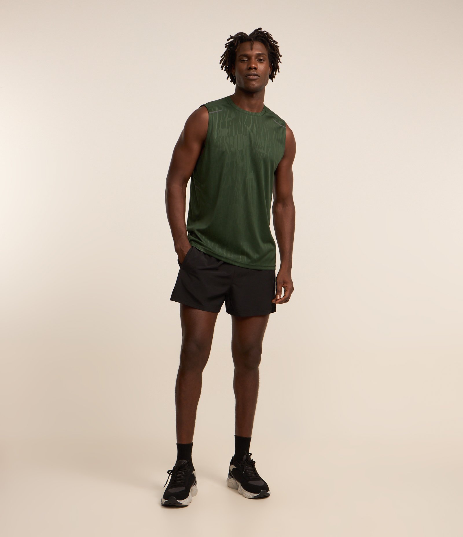 Regata Esportiva com Tecnologia Dry e Estampa Heat Print Verde 2