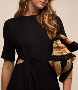 Vestido New Midi em Moletinho com Detalhe Vazado na Lateral