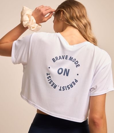 Camiseta Cropped Esportiva com Textura Furadinha é boa?
