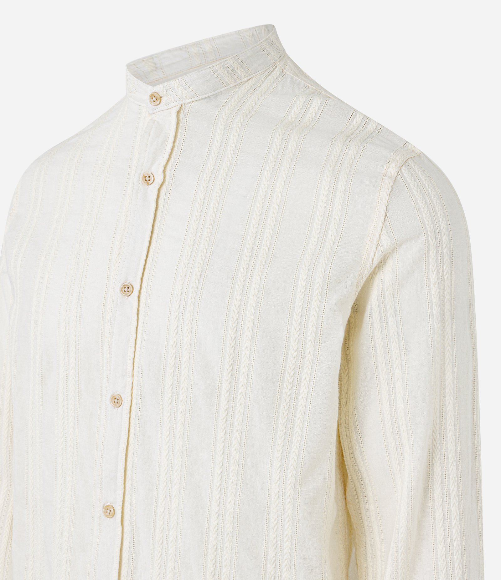 Camisa em Algodão com Textura e Gola Padre 7