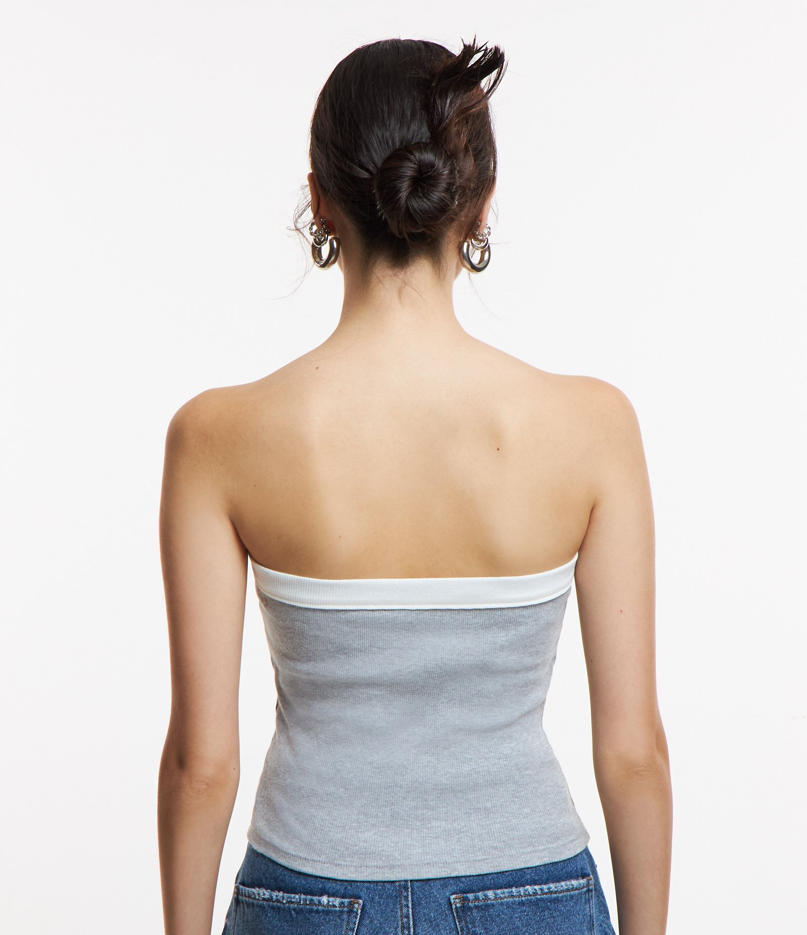 Blusa Cropped em Ribana Tomara que Caia com Detalhe Contrastante Cinza 3