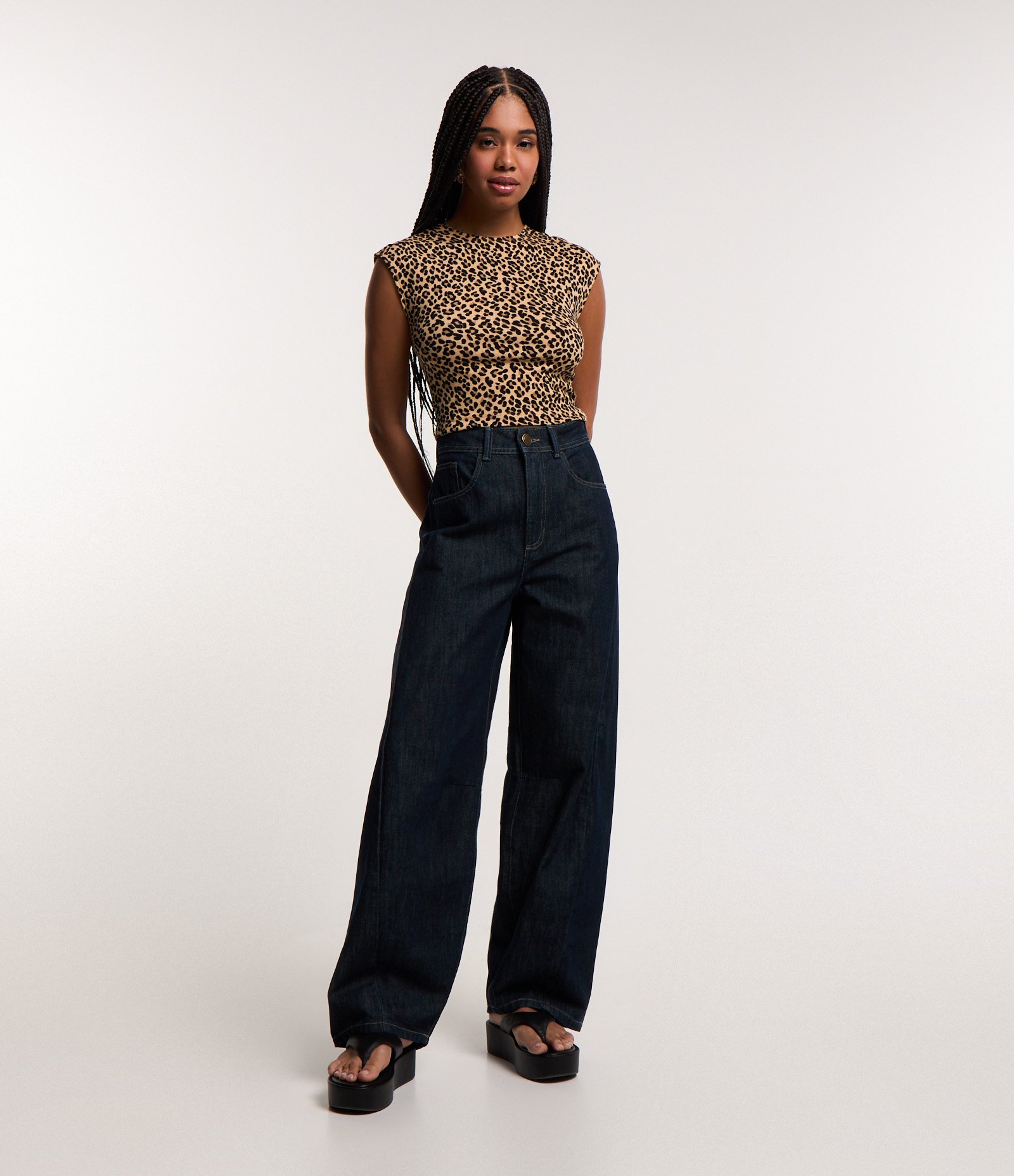 Blusa sem Manga em Ribana com Estampa Animal Print Marrom 2