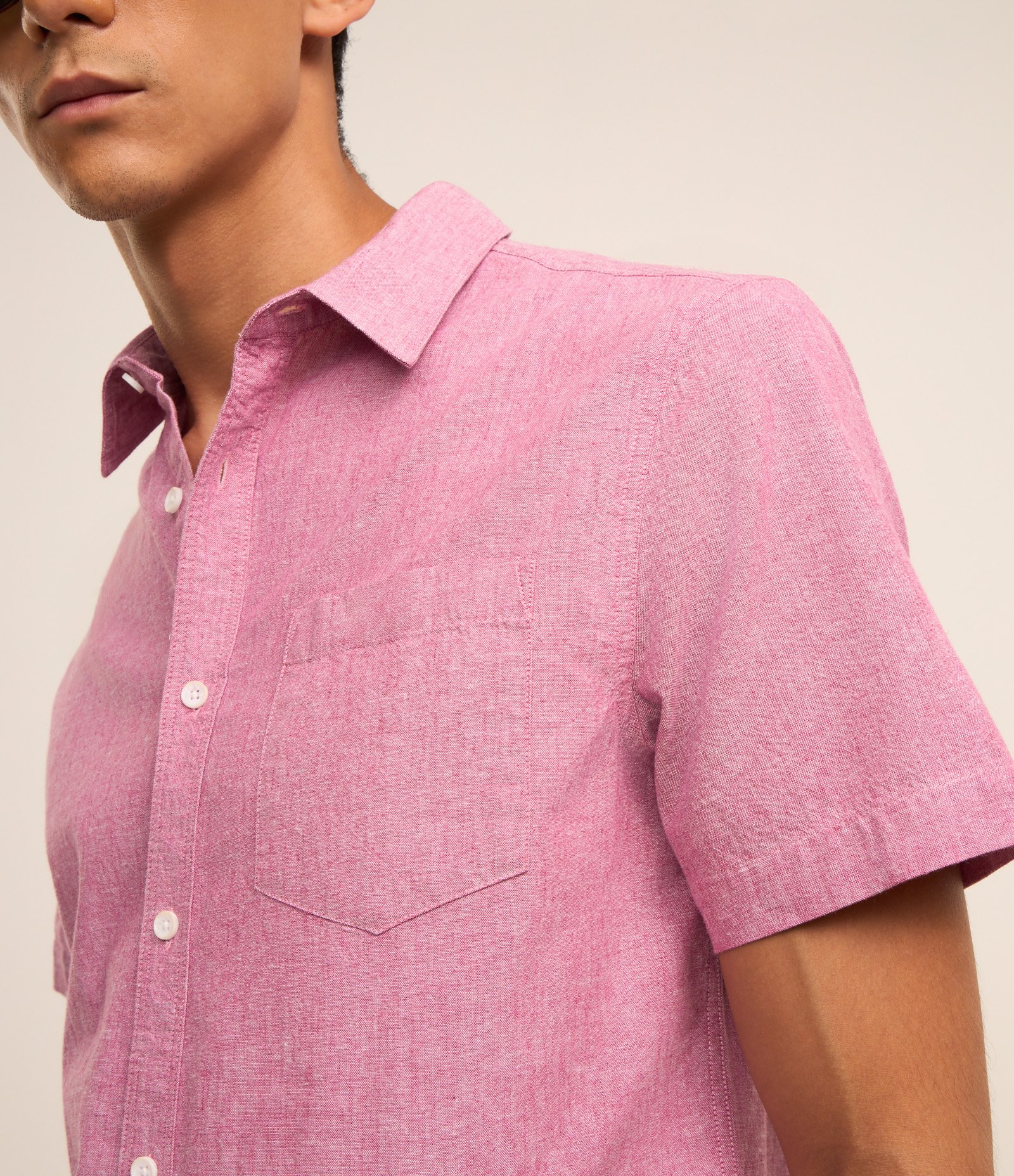 Camisa Regular Texturizada com Linho e Bolso Rosa 3