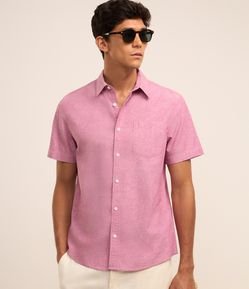 Camisa Regular Texturizada com Linho e Bolso