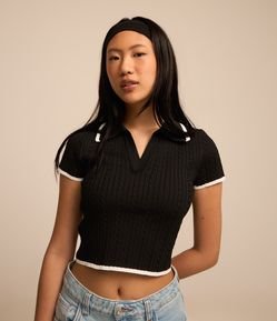 Blusa Polo em Tricô com Acabamento Contrastante