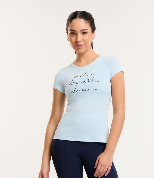 Camiseta Esportiva em Poliamida com Lettering Relax Breathe Dream
