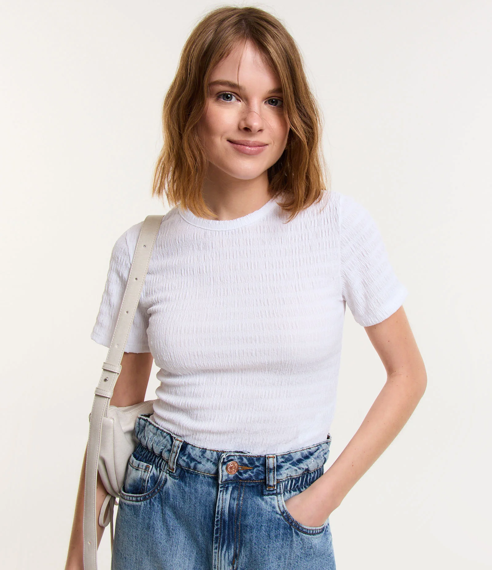 Blusa T-shirt Texturizado Overlock Branco 1