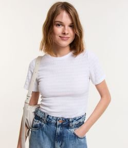 Blusa T-shirt Texturizado Overlock