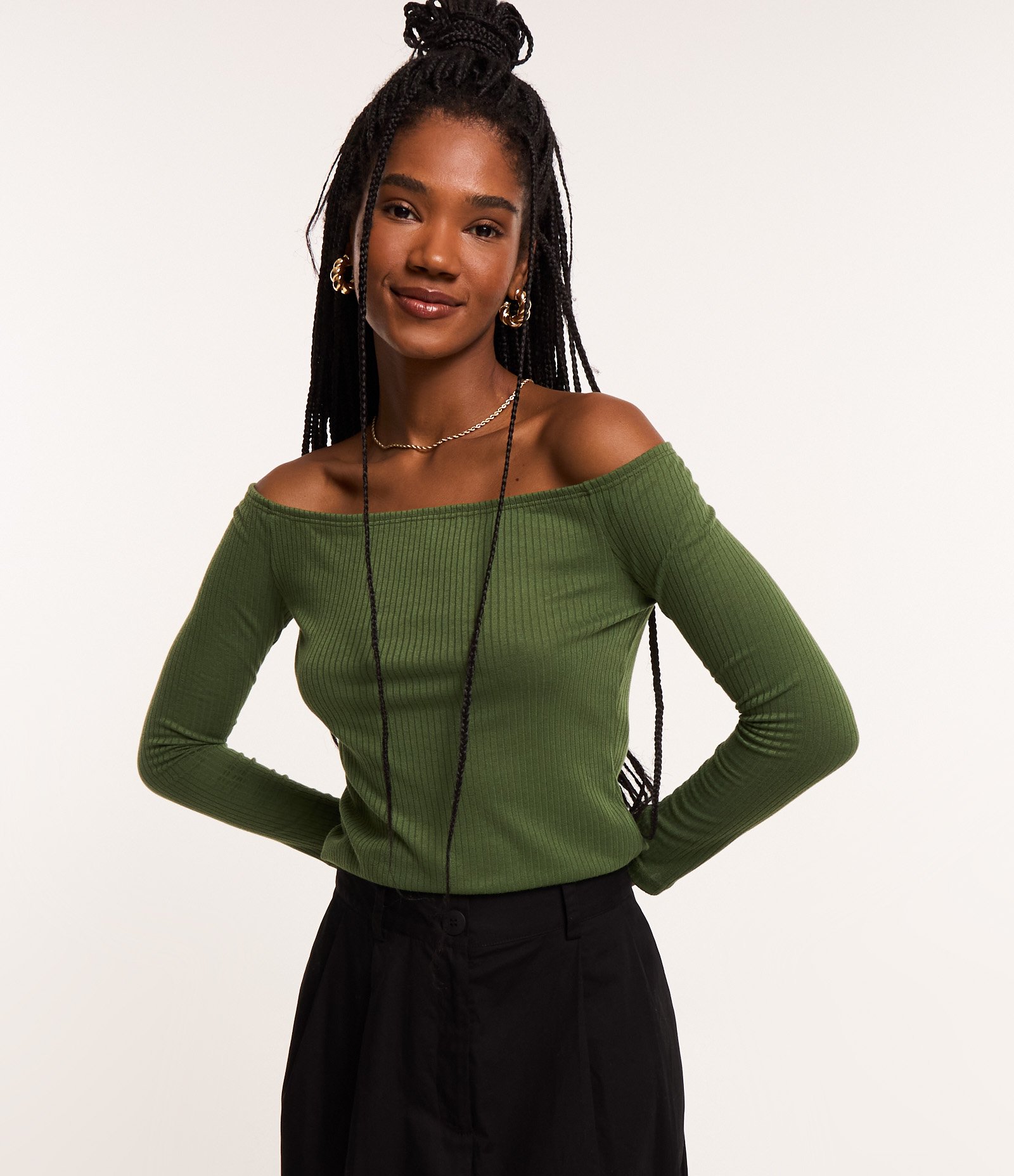 Blusa em Ribana com Decote Ombro a Ombro Verde 1