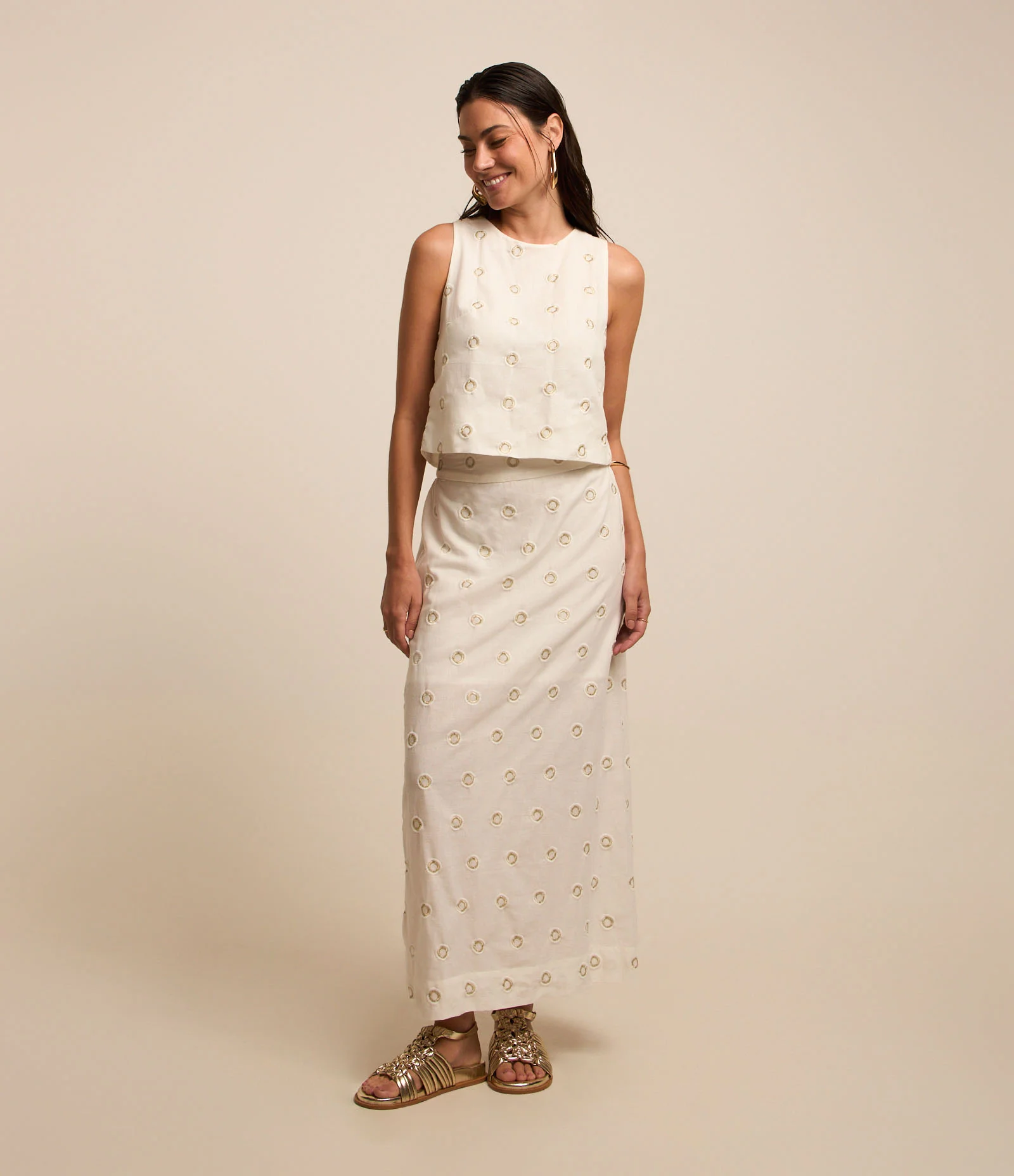 Saia Reta Midi em Cambraia com Bordados Circulares Branco 1