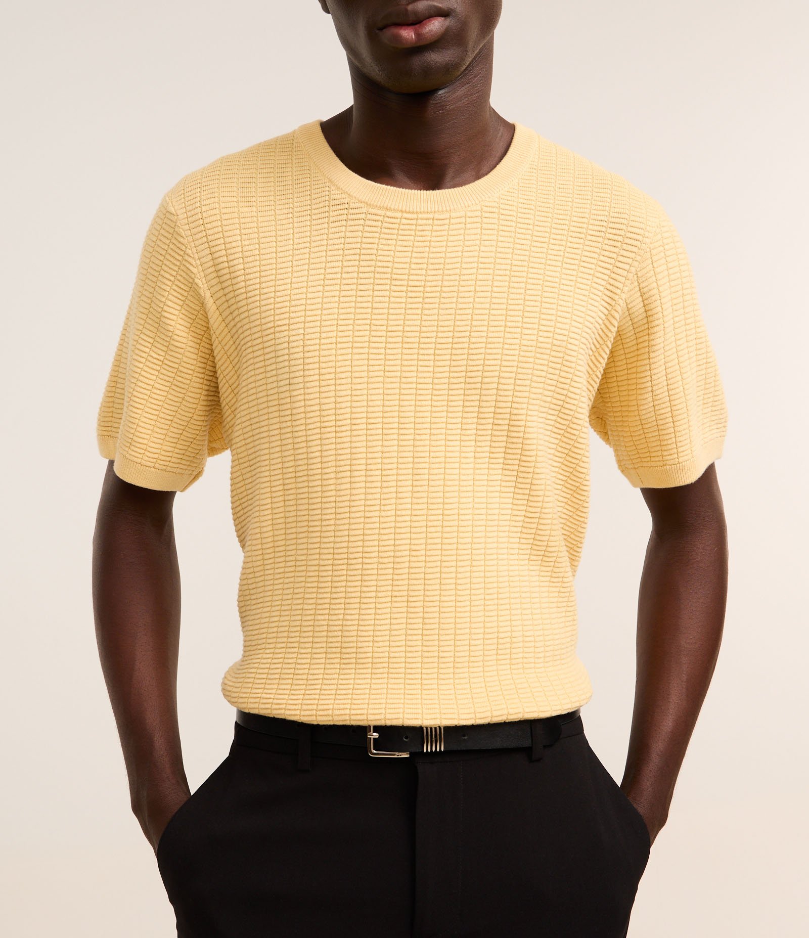 Camiseta Regular em Tricô com Textura Canelada Amarelo 4