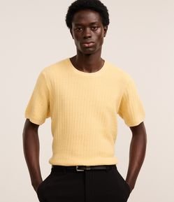 Camiseta Regular em Tricô com Textura Canelada