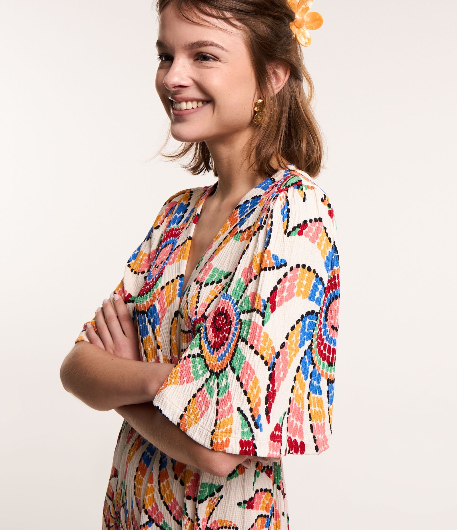 Vestido Curto Texturizado com Estampa Floral Branco 4