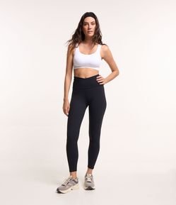 Calça Legging Esportiva em Poliamida com Textura Canelada