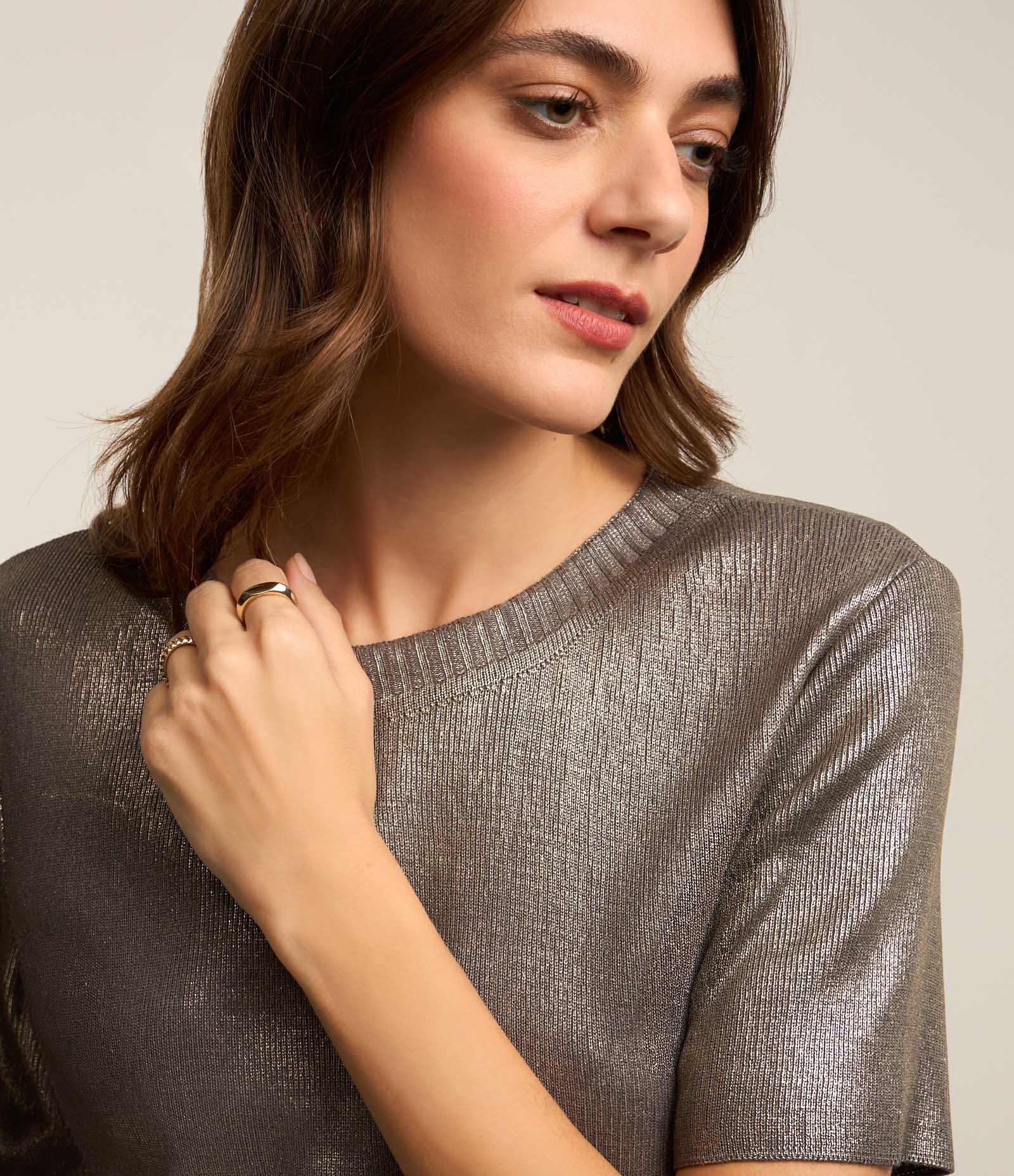 Blusa em Ribana com Superfície em Foil Cinza/ Dourado 4