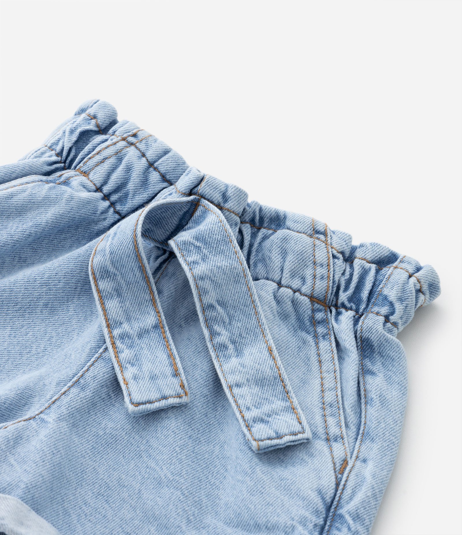 Short Infantil em Jeans com Amarração no Cós - Tam 1 a 5 Anos Azul 5