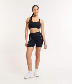 Bermuda Esportiva em Poliamida com Bolsos em Tela e Viés Contrastante