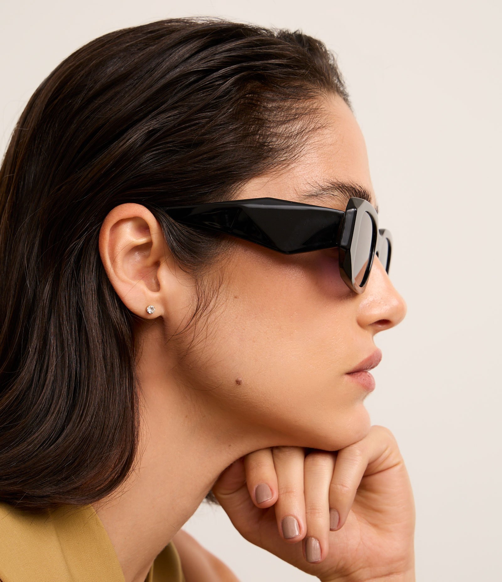 Óculos de Sol Quadrado com Detalhes Facetados e Lente Fumê Degrade Preto 5