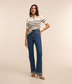Calça Reta Cintura Média Jeans com Franja na Barra