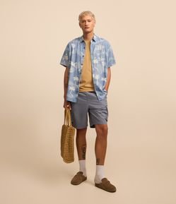 Bermuda em Algodão com Cós Elástico e Bolsos Cargo