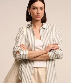 Camisa Alongada em Tricoline com Estampa Listras em Fio Tinto
