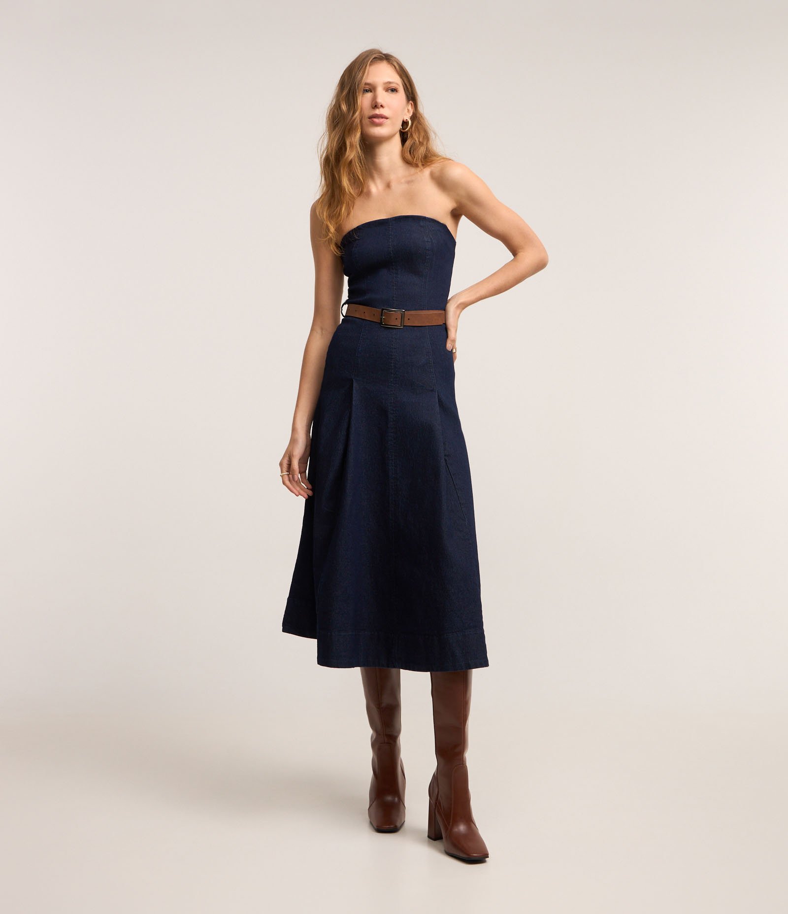 Vestido Midi Tomara Que Caia em Jeans com Pregas Azul 2