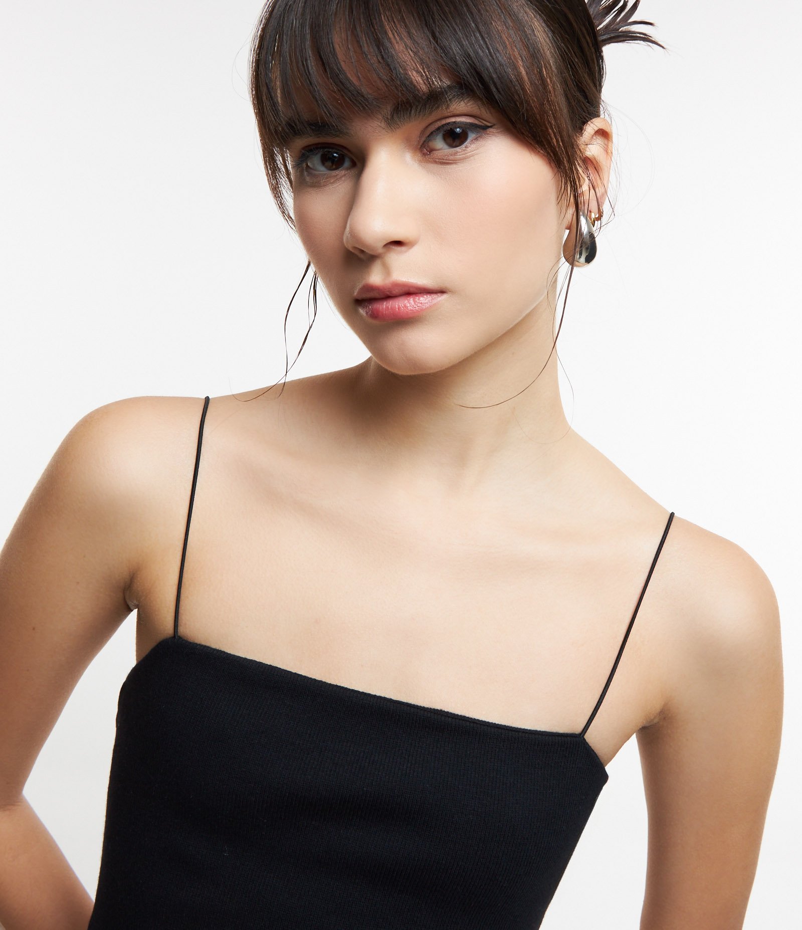 Vestido Balonê em Ribana com Alcinhas Finas Preto/Branco 5