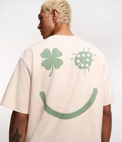 Camiseta Boxy em Malhão com Estampa Nevermind