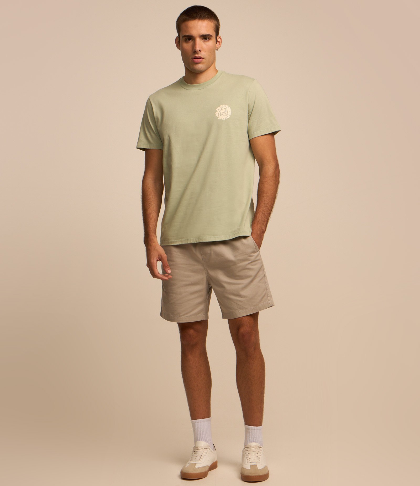 Camiseta Comfort com Estampa Dreams From The Shore Verde 2