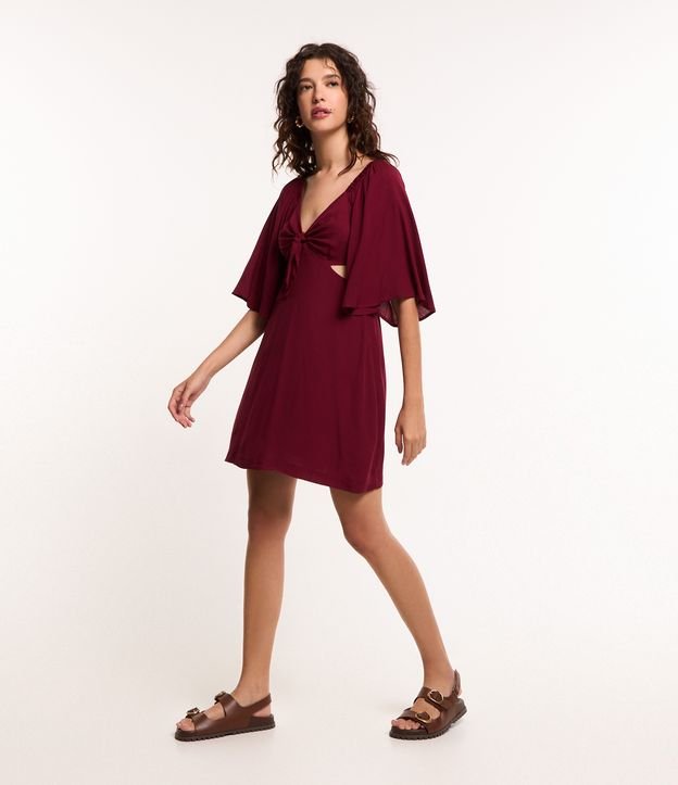 Vestido Curto em Viscose com Manga Ampla e Amarração Frontal