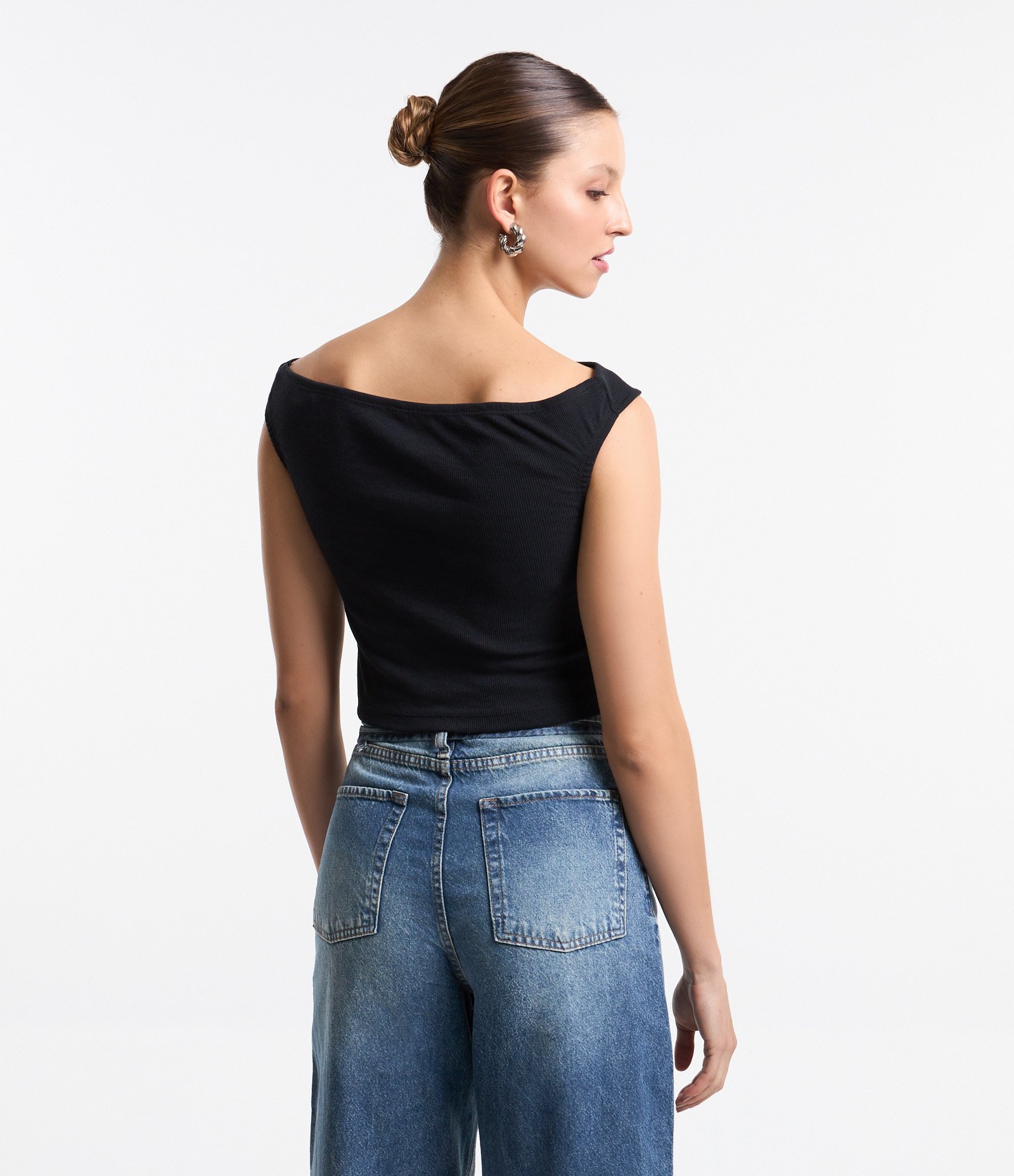 Blusa Ombro a Ombro em Ribana em Mangas Preto 3