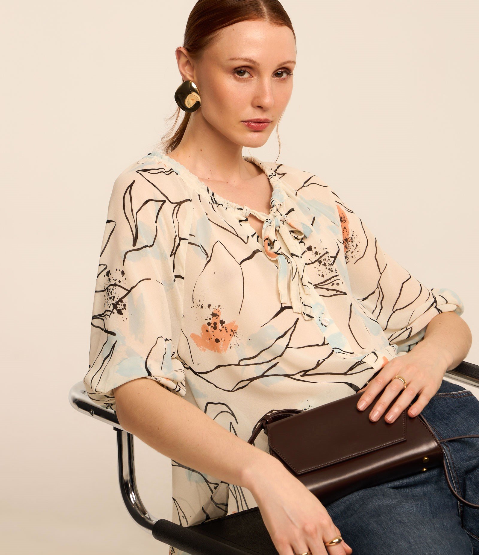 Camisa em Crepe com Barra Alongada e Estampa Floral Aquarelada Branco Neve 1