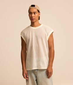 Regata Boxy com Textura Contrastante e Gola Redonda