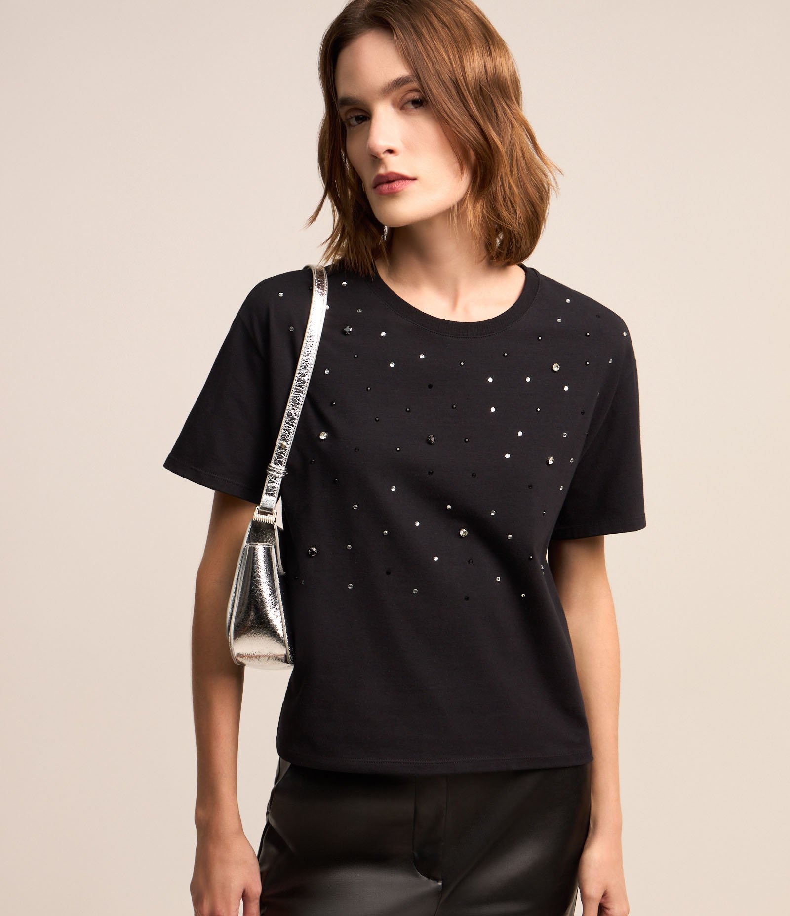 Blusa em Algodão com Pedrarias de Strass Preto 1