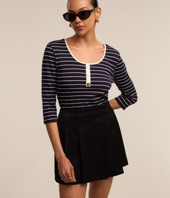 Blusa em Ribana com Botões e Estampa Listrada