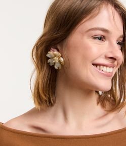 Brinco Botão de Flor com Miçangas