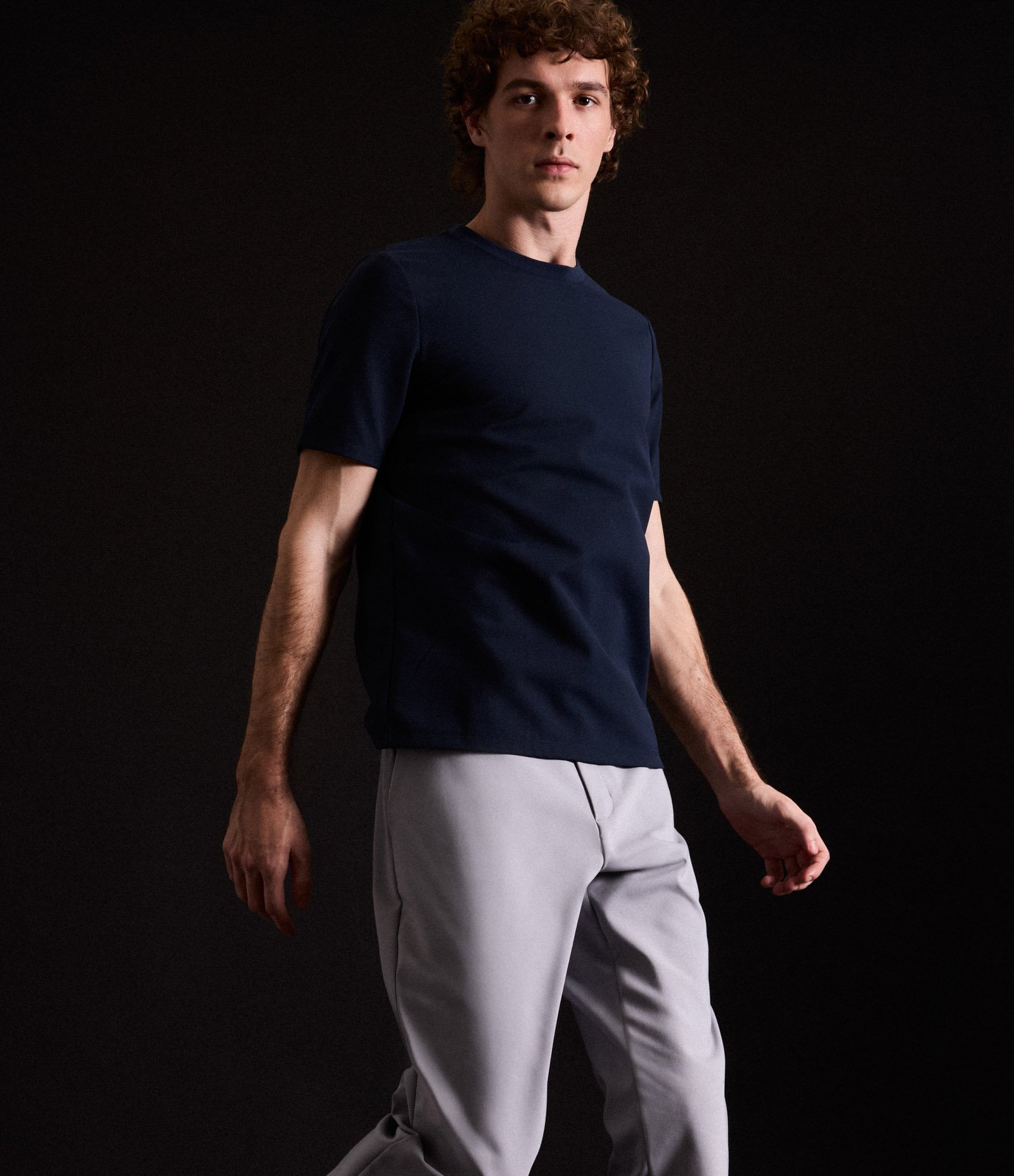 Camiseta Slim Maquinetada Performance com Gola Redonda Azul 1