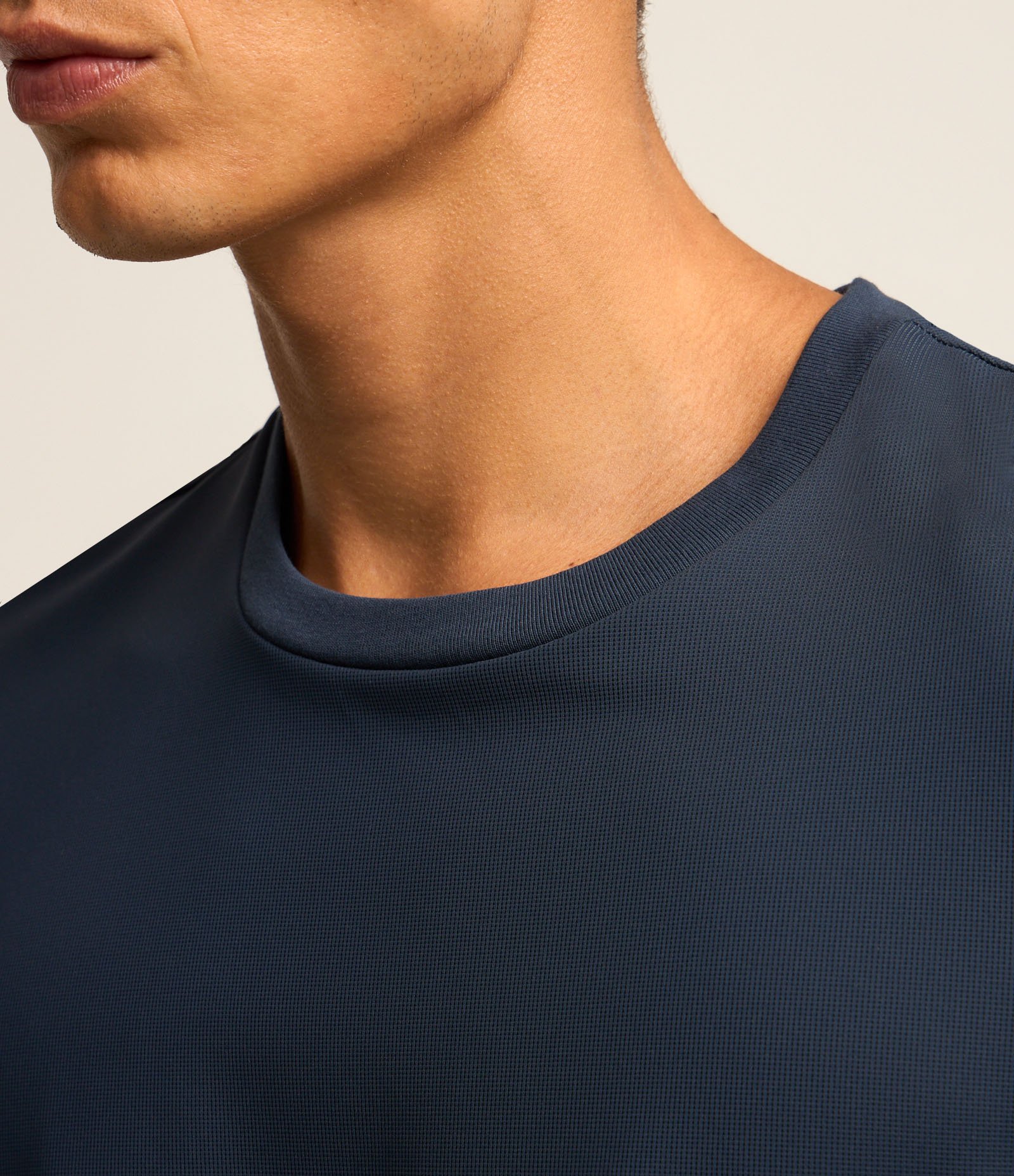 Camiseta Slim Maquinetada Performance com Gola Redonda Azul 6