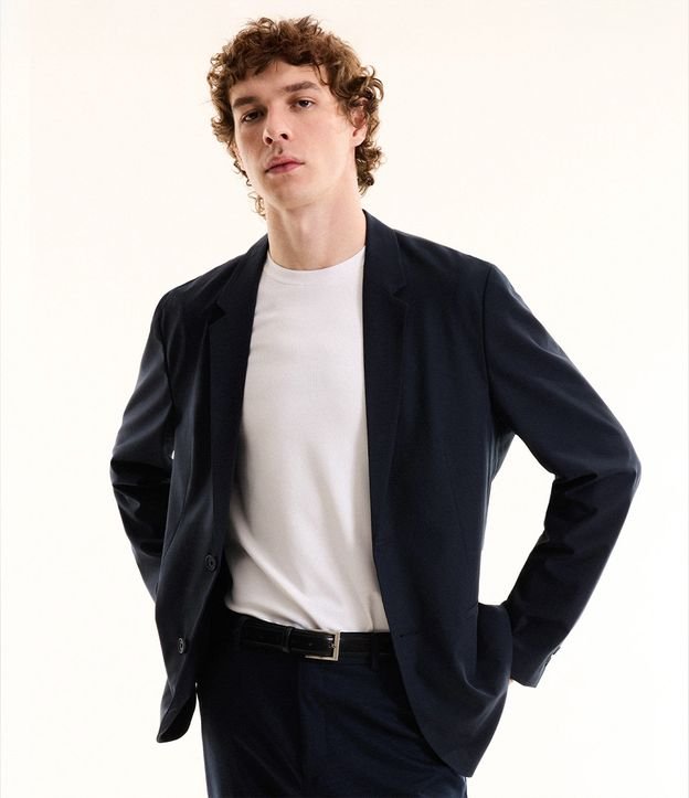 Camiseta Slim Maquinetada com Gola Redonda