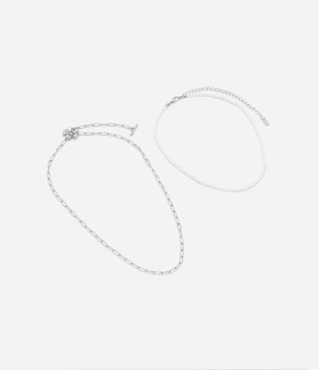 Colar Camadas com Pérola e Corrente com Flor no Fecho