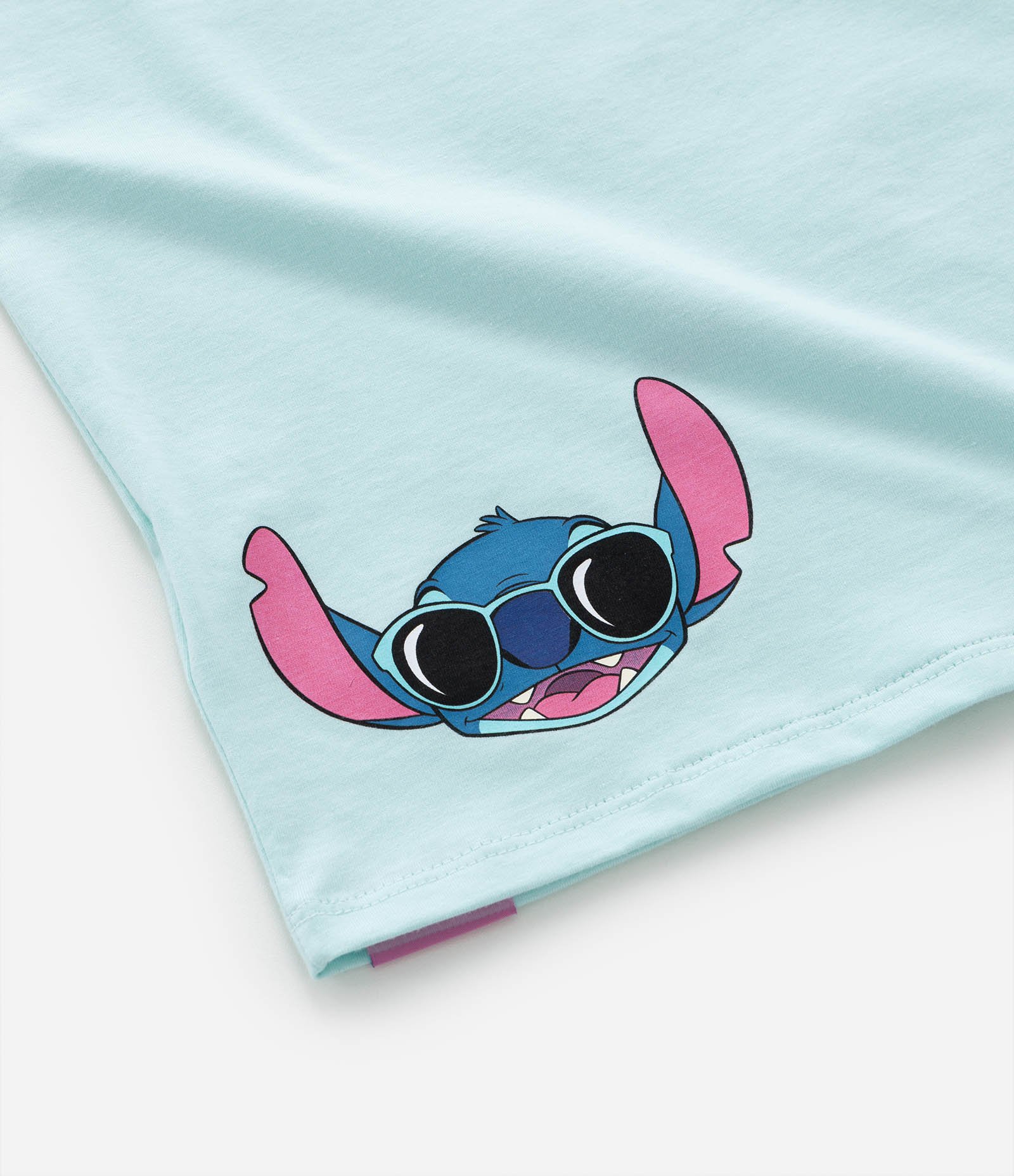 Camiseta Infantil com Estampa do Stitch Tomando Sorvete - Tam 5 a 14 Anos Verde 3