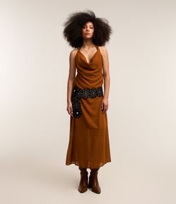 Vestido New Midi em Crepe e Decote Degagê